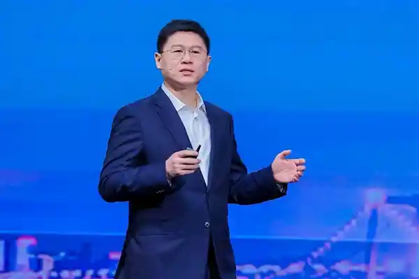 【聚势而起·智创未来：华为中国生态伙伴大会2025完美收官】