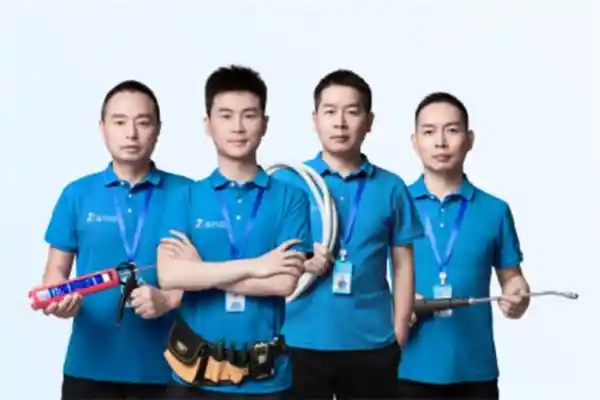 《啄木鸟承诺整改翻篇？网友晒出的代金券引热议》