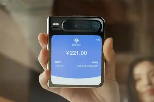 《小艺惊艳亮相：华为鸿蒙系统的王牌武器》