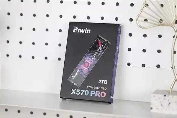 《SM2508加持！佰维X570 PRO PCIe 5.0性能爆表，堪称新一代存储神器》