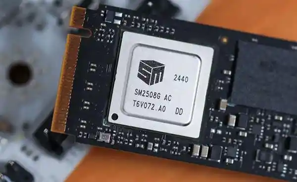 《SM2508加持！佰维X570 PRO PCIe 5.0性能爆表，堪称新一代存储神器》