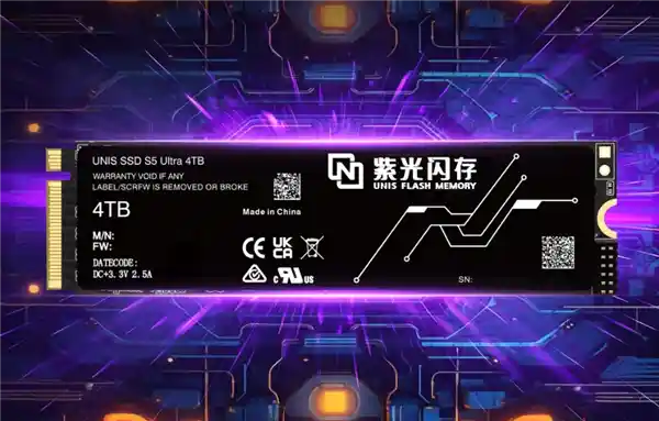 紫光闪存重磅推出 PCIe 5.0 SSD新旗舰：石墨烯散热黑科技加持