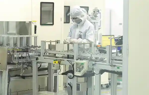 突破行业壁垒！广东首条半固态储能电池量产线震撼投产