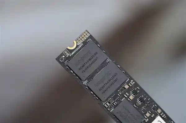 雷克沙全新NM1090 PRO固态硬盘发布：速度飙升至14000MB/s，性能再创新高