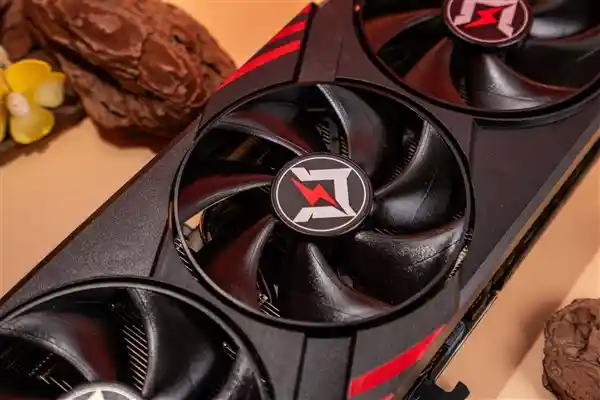 [DLSS 4力作亮相！耕升 GeForce RTX 5070 追风革新登场]