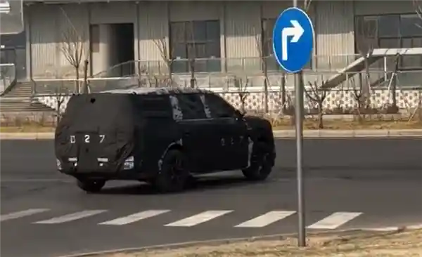 [未来已来！小孩哥呼吁雷军打造理想家用车：官方确认已在密测，2026年即将震撼发布]