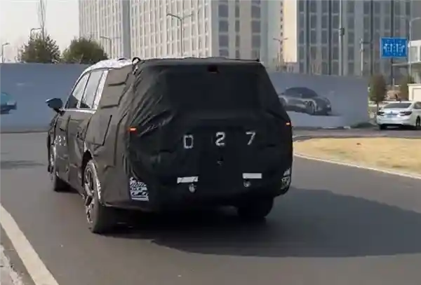 [未来已来！小孩哥呼吁雷军打造理想家用车：官方确认已在密测，2026年即将震撼发布]