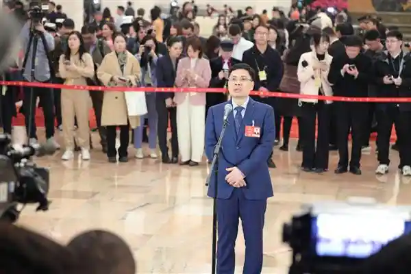 突破传统，创新临床用血供给模式，确保急救黄金1小时