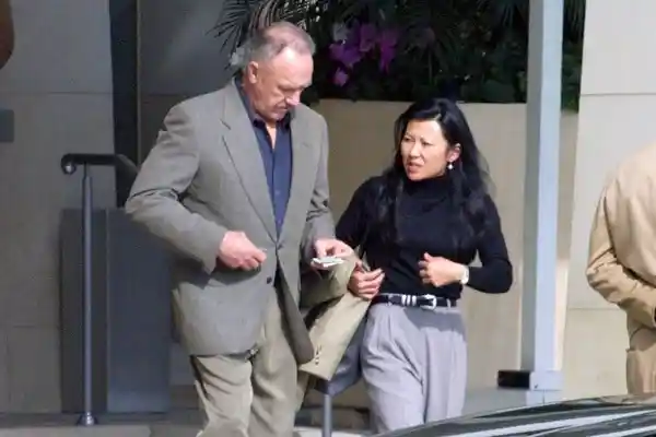 寡居一周！吉恩·哈克曼独自面对生活的挑战