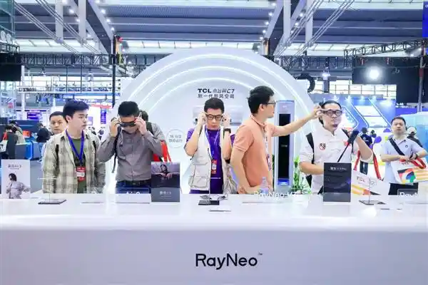 TCL实业亮相CITE 2025，智能终端产品引领未来智慧生活