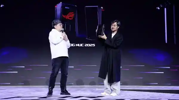 ROG 2025新品发布会：全新ROG NUC 2025搭载RTX 5080惊艳亮相！