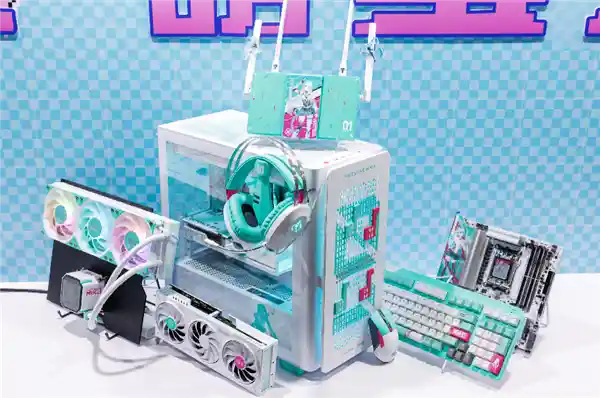 震撼发布！ROG与初音未来跨界联动，全新外设惊艳登场