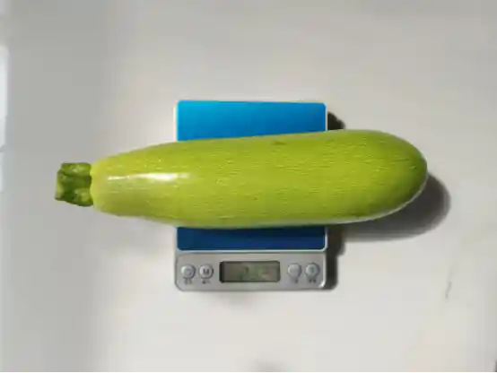 《翠玉西葫芦：云南人分享的低脂健康美食新姿势》