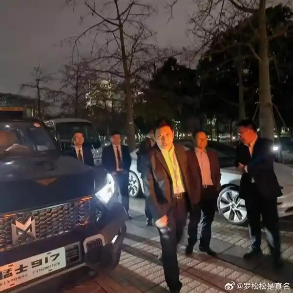 《东风猛士全新车型谍照流出！首发搭载华为ADS 4.0：颠覆战场规则》