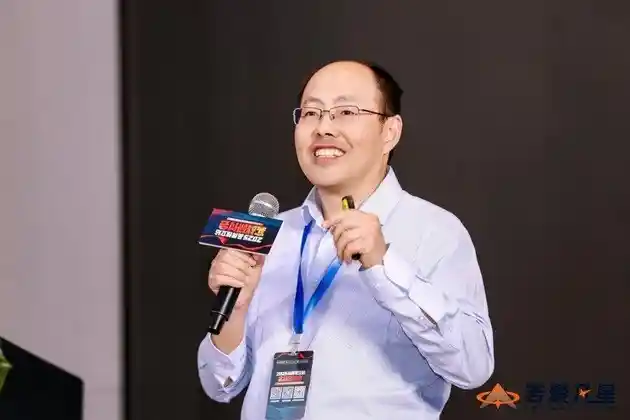 《千人盛会引爆深圳湾：2025独立站SEO创效密码全揭秘》