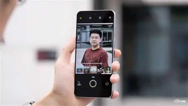 [vivo手机竟能无缝接收iPhone短信？蓝厂这次玩出新高度]