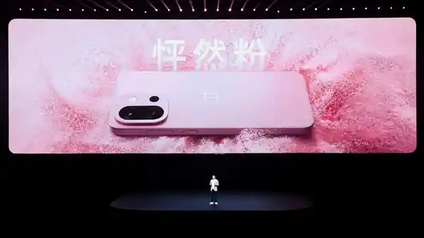 一加13T首发自研P2芯片，中国手机厂商首家独立显示工厂震撼来袭！