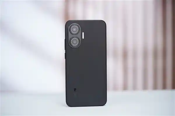 《搭载骁龙第四代8s处理器！Redmi Turbo 4 Pro惊艳亮相》