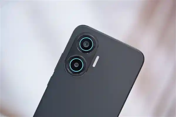《搭载骁龙第四代8s处理器！Redmi Turbo 4 Pro惊艳亮相》