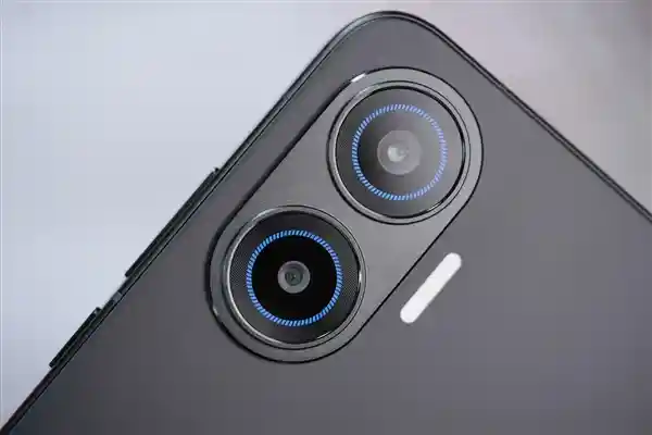 《搭载骁龙第四代8s处理器！Redmi Turbo 4 Pro惊艳亮相》