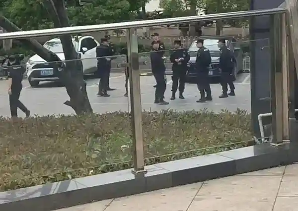 《突发！猿辅导致敬离世优秀员工：非加班日不幸辞世，公司深表哀悼》
