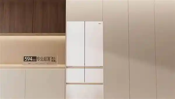 《半年迭代三次！海尔麦浪冰箱以创新速度破解生活焦虑》