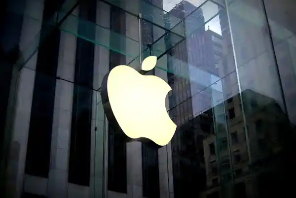 《苹果依赖中国：iPhone2700组件背后30家海外供应商的困境》