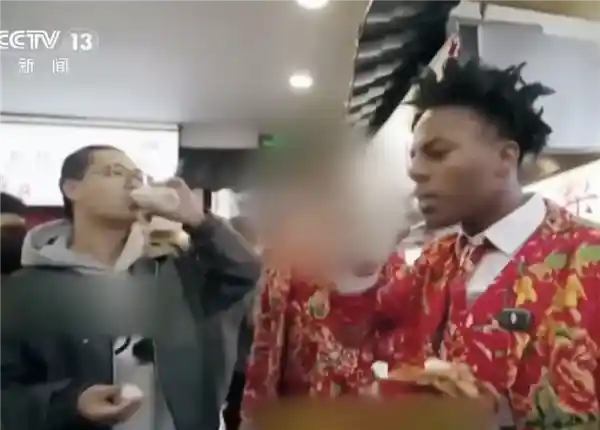 央视打码！网红李美越翻译争议引热议，5天粉丝数骤降14万