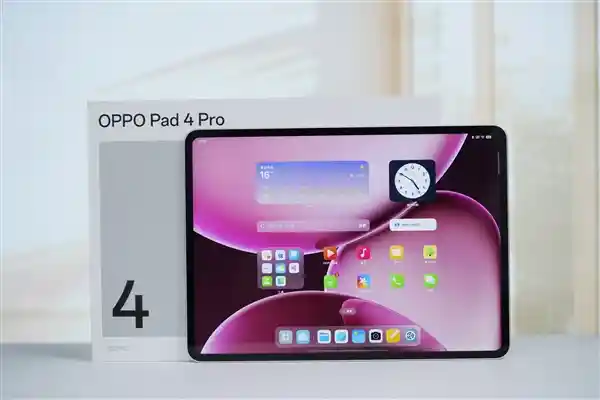 《惊艳亮相：OPPO Pad 4 Pro携13.2英寸高刷巨屏强势登场》