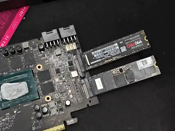 《性能爆表！Intel锐炫B580搭载24GB超大显存震撼发布》
