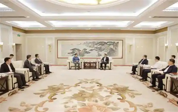 济南市政府携手百度集团，共绘人工智能产业新蓝图
