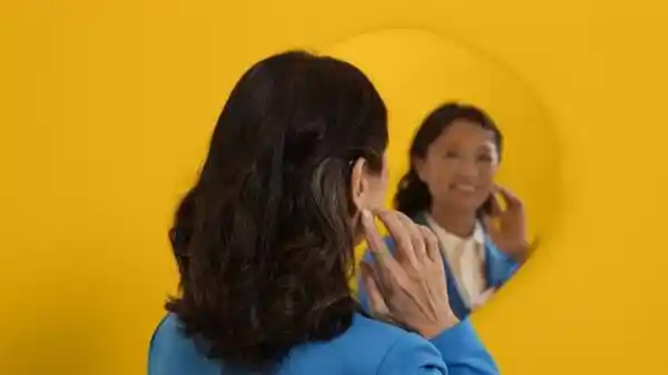 爱·无界·新声代 | Philips HearLink50助听新品引爆科技人文融合浪潮