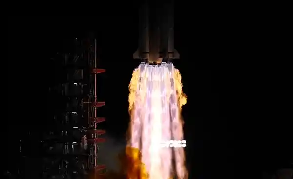 逐梦星辰：天问二号启航，小行星探测与采样之旅正式开启