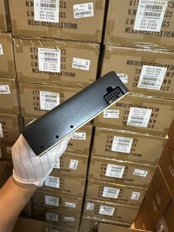 《暴虐性能狂飙！RTX 5090低至2.6万，三年质保点燃发烧友热情》