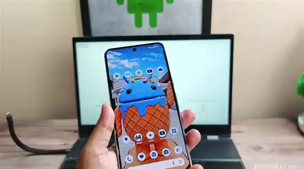 《安卓涅槃！Android 16桌面模式首发体验：手机插入瞬间变身超级电脑》