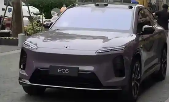 全新蔚来EC6实车首发：搭载自研智驾芯片，开启智能出行新篇章