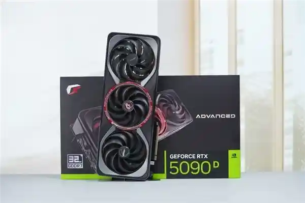 《RTX 5090中国遇阻，4090成天花板？网友热议全新特供版》
