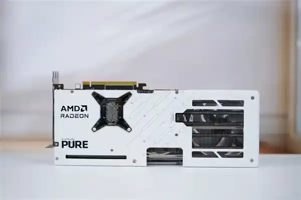 《AMD发布25.5.1驱动：新增8款FSR 4游戏，RX 9070 GRE完美支持》
