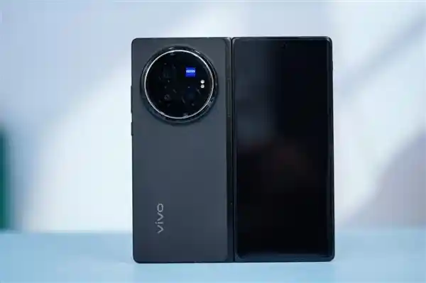 [vivo X Fold 5重磅官宣：骁龙8 Gen3性能怪兽登场，6000mAh续航天花板！]