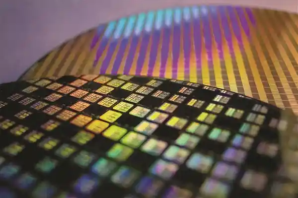 《Intel 18A正式量产！微软独家首发，谷歌、英伟达争相采用》