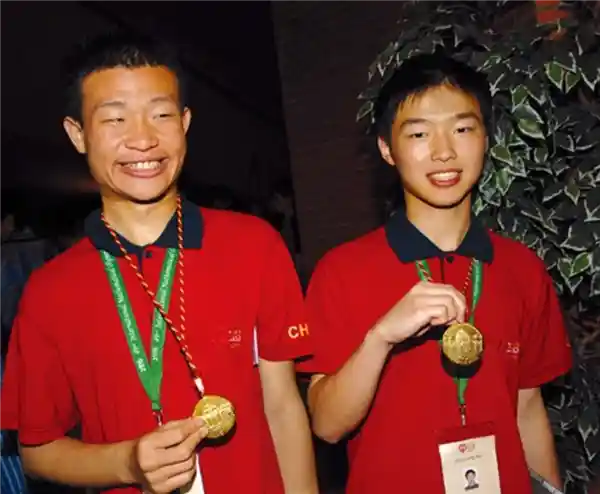 三句话火出圈！韦神抖音评论区成国人专属许愿池，奇迹频现的背后真相