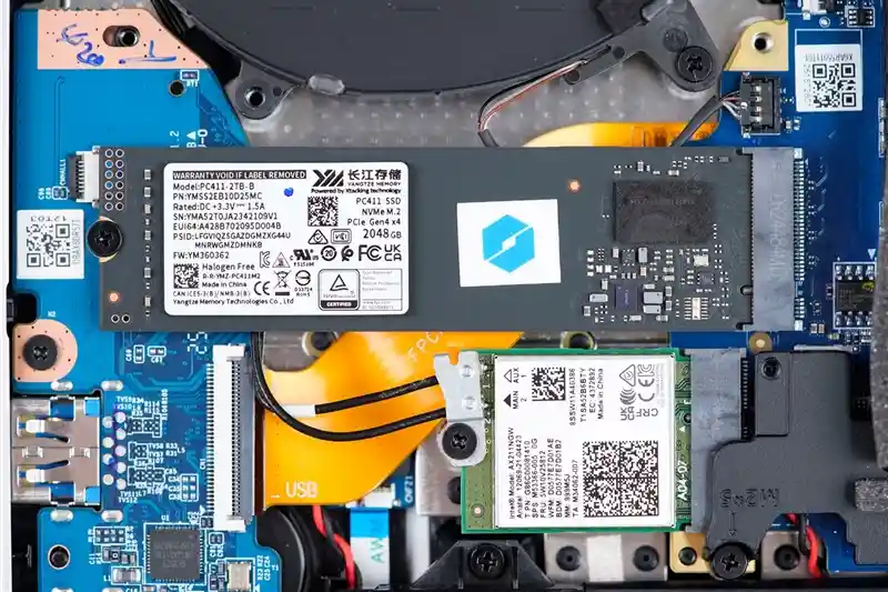 长江存储PC411 2TB SSD评测：性能爆表稳如泰山，夏日高负载温度低至56度的秘密