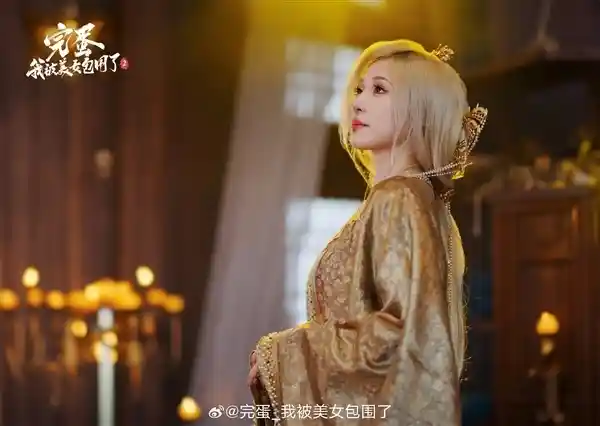 《完蛋！这次更热闹！7月17日PC与移动端双端齐发，美女环绕等你来战！》