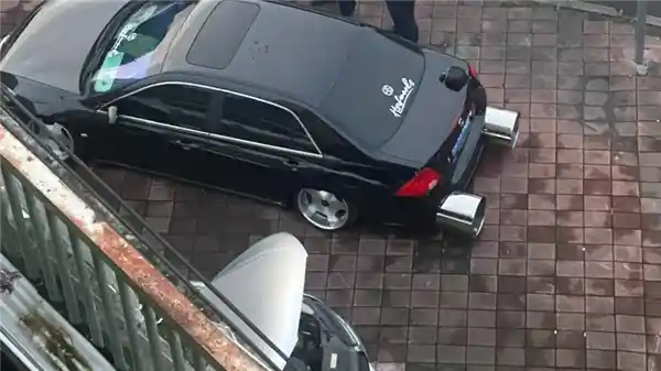 《2025爆改狂潮：宝骏悦也大脚车雨中狂飙，车主去年因雅阁大炮火遍网络》