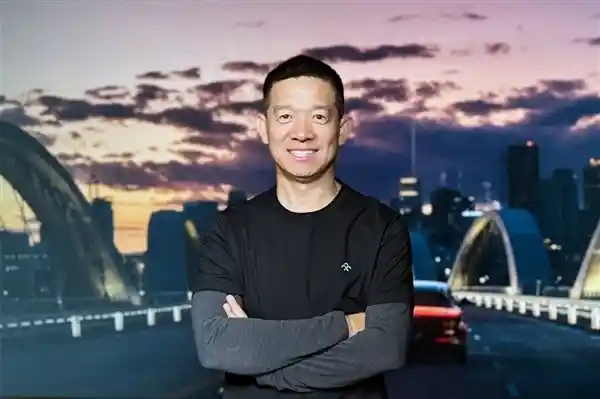 甘薇坦言与贾跃亭8年未见：抚养费需待债务还清再谈