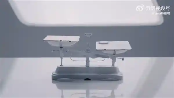 [vivo X Fold5首发：折叠屏中的轻量级王者，比肩iPhone的掌心神器]