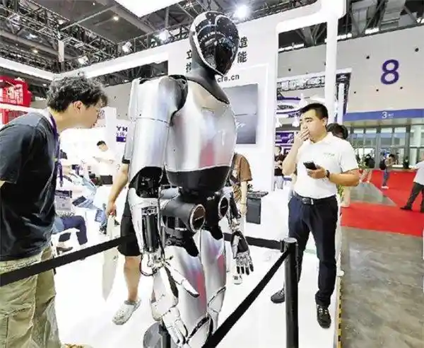 微美全息领航AI具身智能，2025杭州人形机器人展启幕新纪元