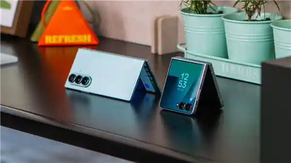 三星Galaxy Z Fold7惊艳亮相：全球最轻大折叠屏，比iPhone 16 Pro Max更轻更薄