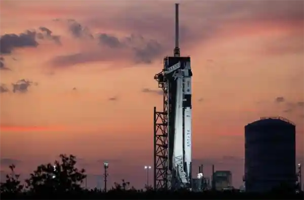 SpaceX豪掷20亿押注xAI，AI战场再掀巨头对决