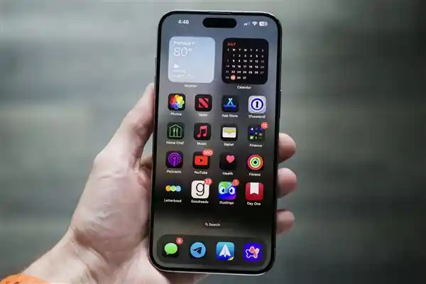 iPhone 17 Pro Max电池暴增5000mAh，苹果史上最强大心脏来袭